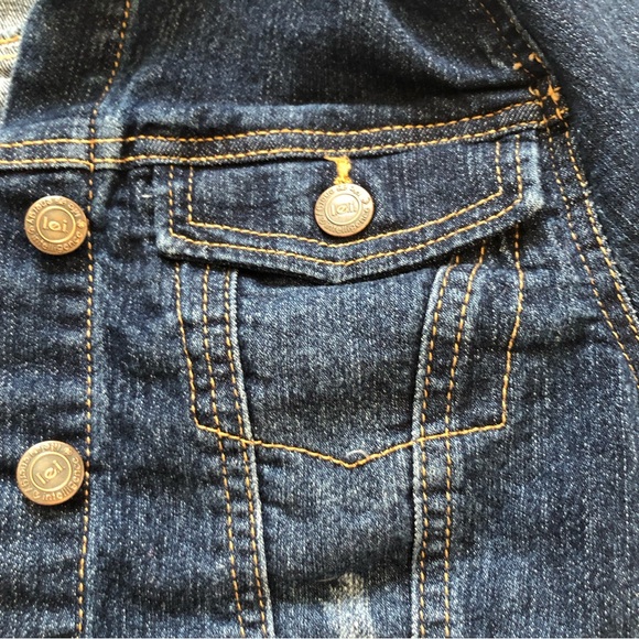 Lei Distressed Denim Jacket size Medium - Picture 6 of 7